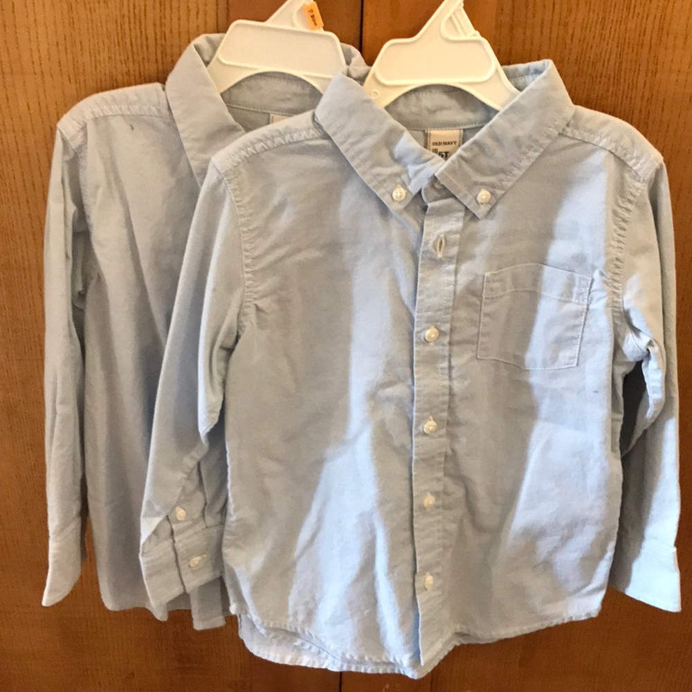 2 Old Navy dress shirts (2 for $8)